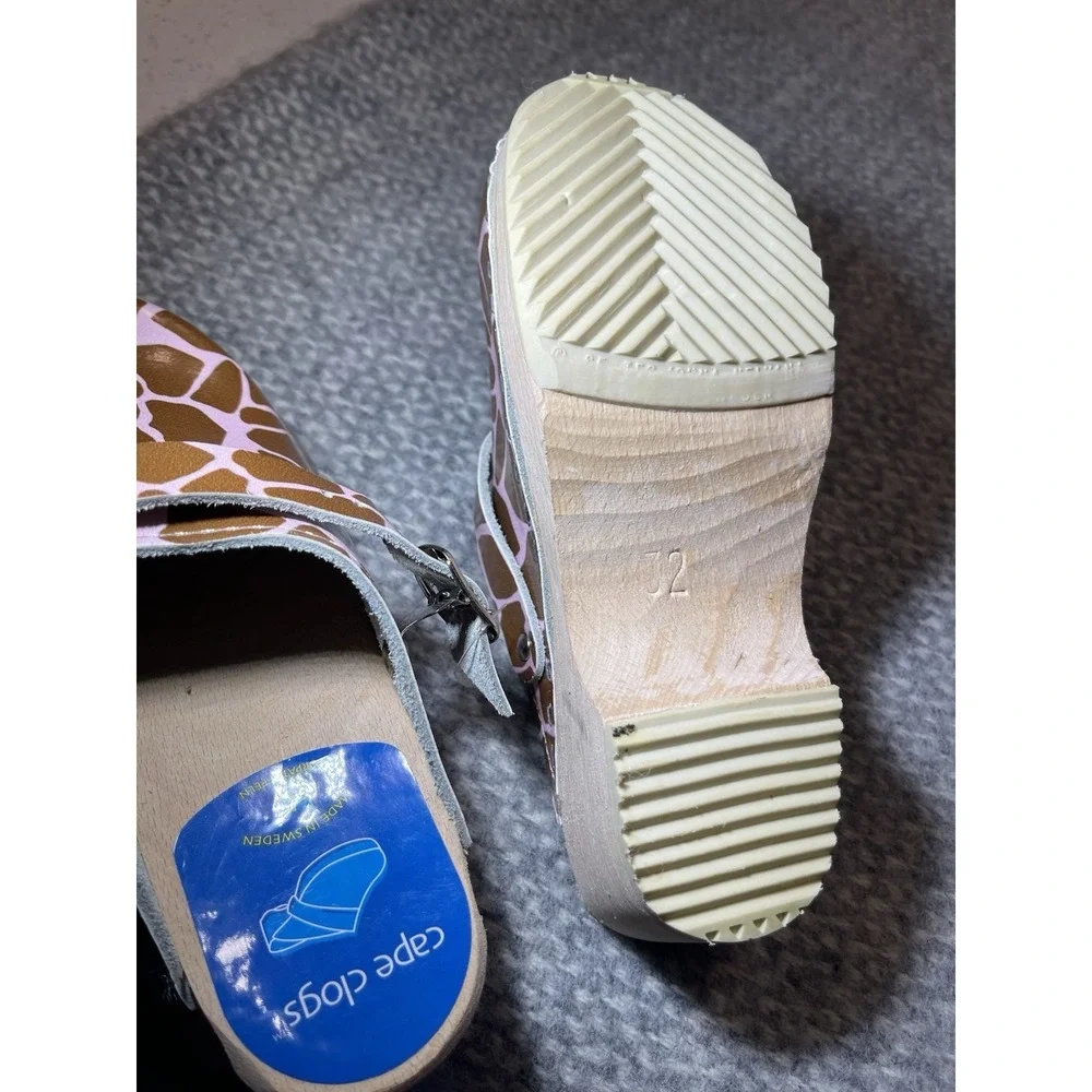 CAPE CLOGS Giraffe‎ Print Euro 32 Girls Shoes USA 1 MADE IN SWEDEN Torpatoffeln